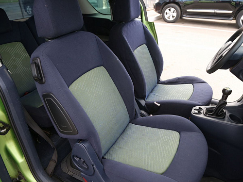 Peugeot 1007