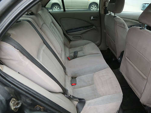 Nissan Almera