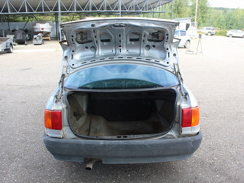 Audi 80