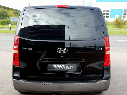 Hyundai H-1