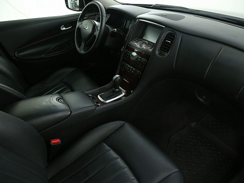 Infiniti QX50