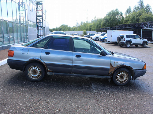 Audi 80