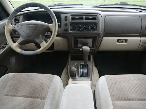 Mitsubishi Montero Sport