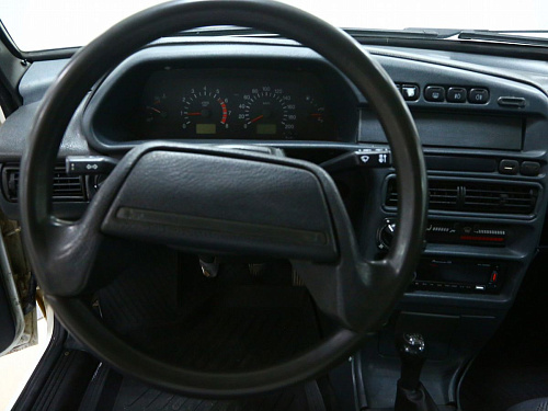 Lada (ВАЗ) 2113