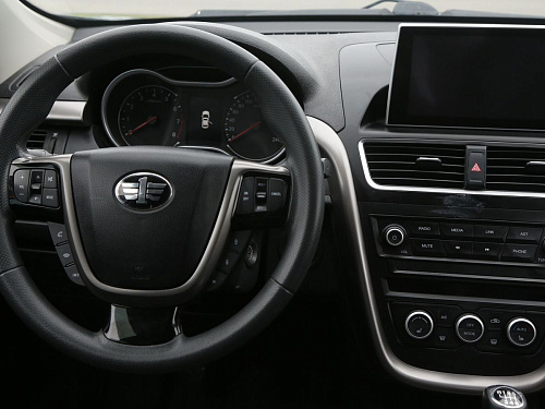 FAW Besturn X80
