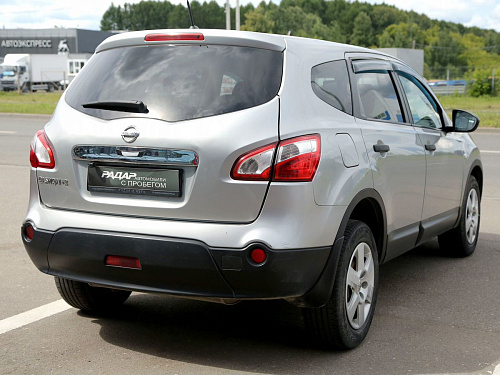 Nissan Qashqai+2