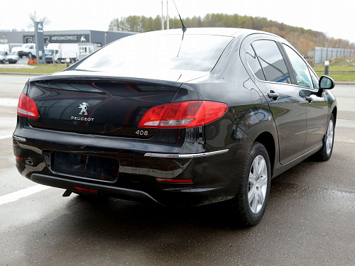 Peugeot 408