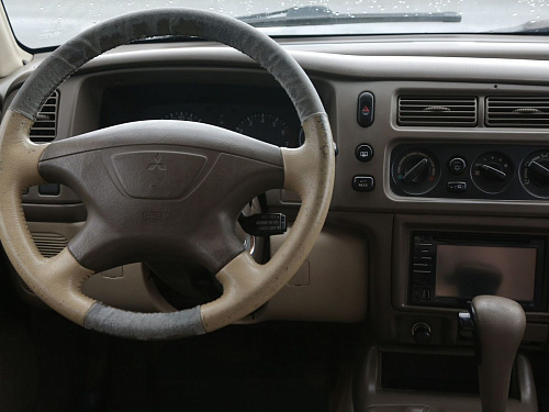 Mitsubishi Montero Sport