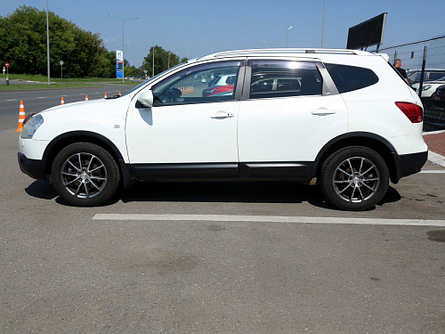 Nissan Qashqai+2