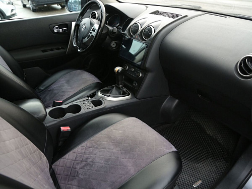 Nissan Qashqai+2