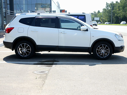 Nissan Qashqai+2