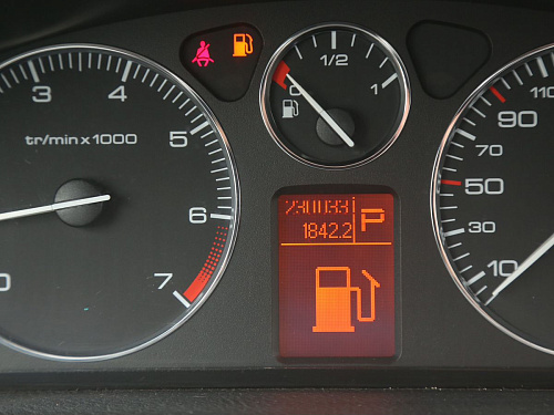 Peugeot 407