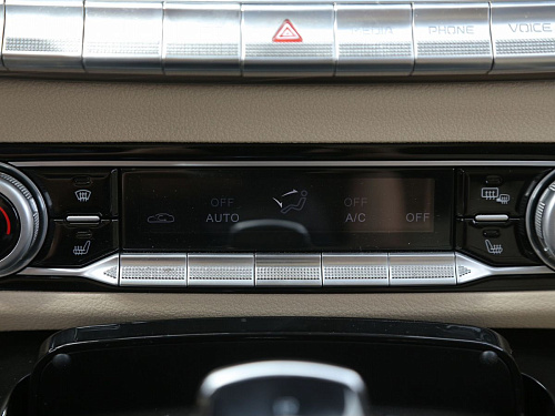 FAW Bestune T77