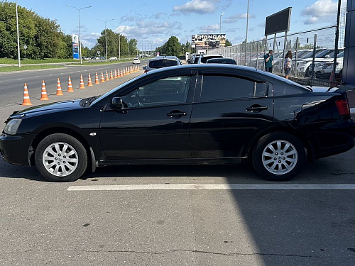 Mitsubishi Galant