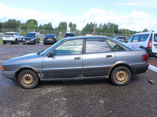 Audi 80