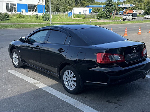 Mitsubishi Galant