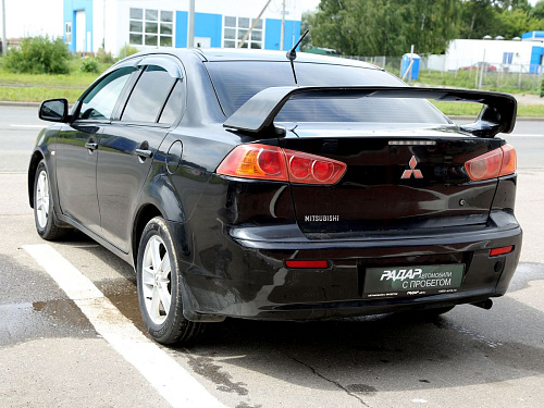 Mitsubishi Lancer