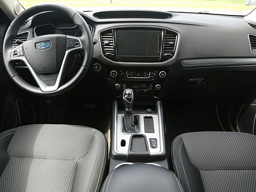 Geely Emgrand X7