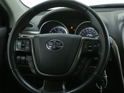 FAW Besturn X80