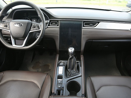 JAC J7