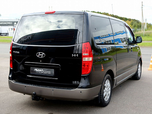 Hyundai H-1