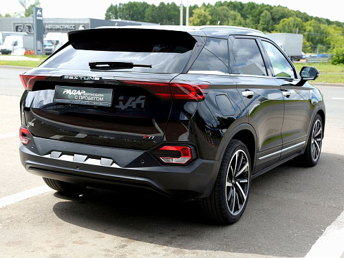 FAW Bestune T77