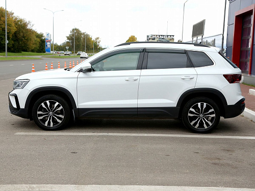 Volkswagen Taos