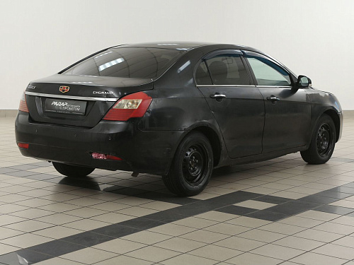 Geely Emgrand EC7