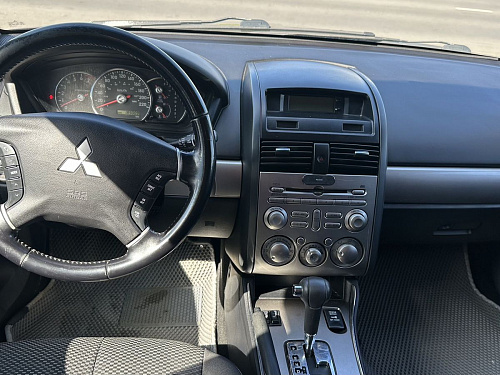 Mitsubishi Galant