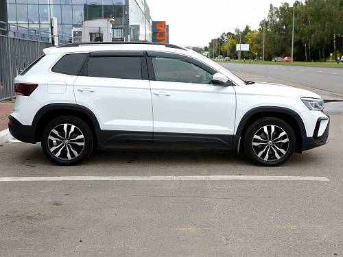 Volkswagen Taos