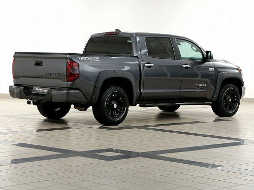 Toyota Tundra